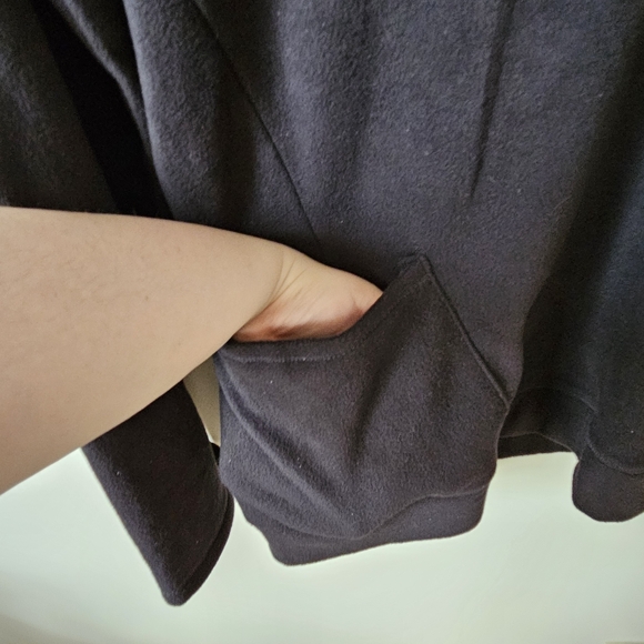 Cuddl Duds Fleece Top with Pockets - Picture 5 of 8